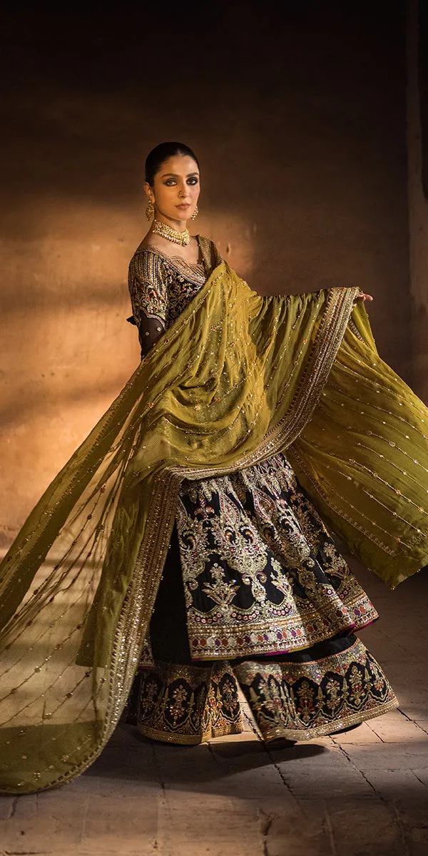Pakistani Wedding Dress in Pishwas and Trousers Style